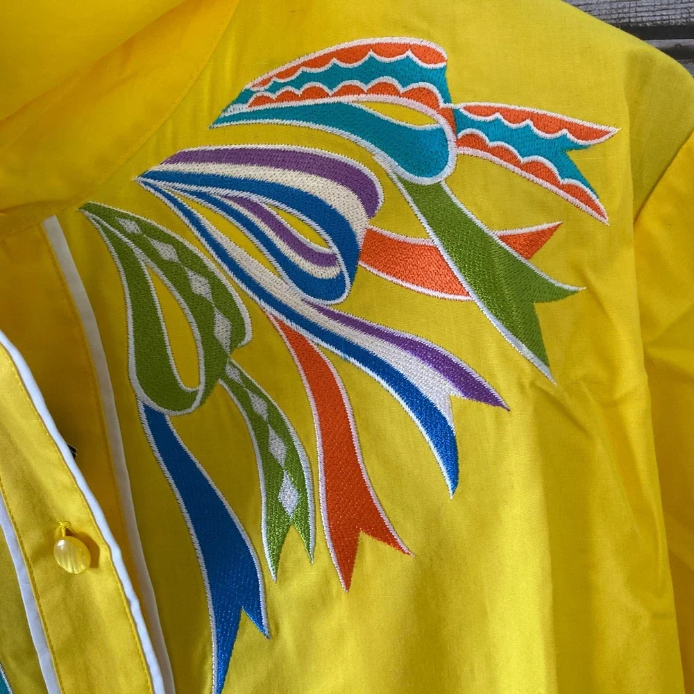 Bob‎ Mackie Women's Long-Sleeved Button-Down Top Size L Yellow Embroidered NWT - Picture 3 of 7